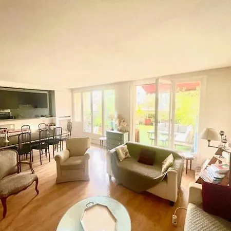 Avec Terrasse